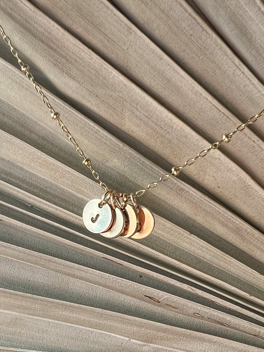 Tiny disc necklace